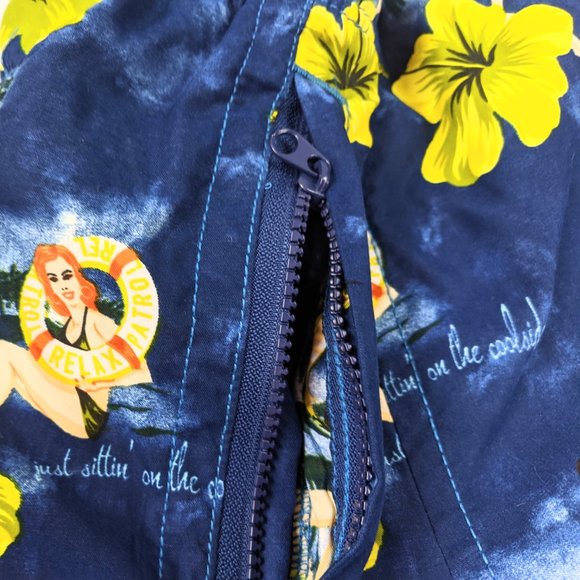 Tommy Bahama Sit Back & Relax Swim Shorts SZ L - Picture 3 of 10